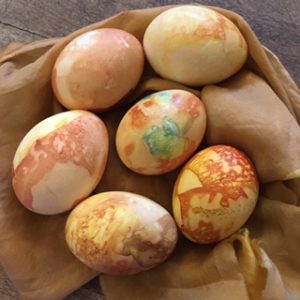 Easter eggs coloured with onion shells