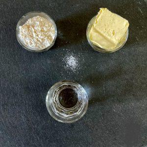 Pumpkin-Pie ingredients dough