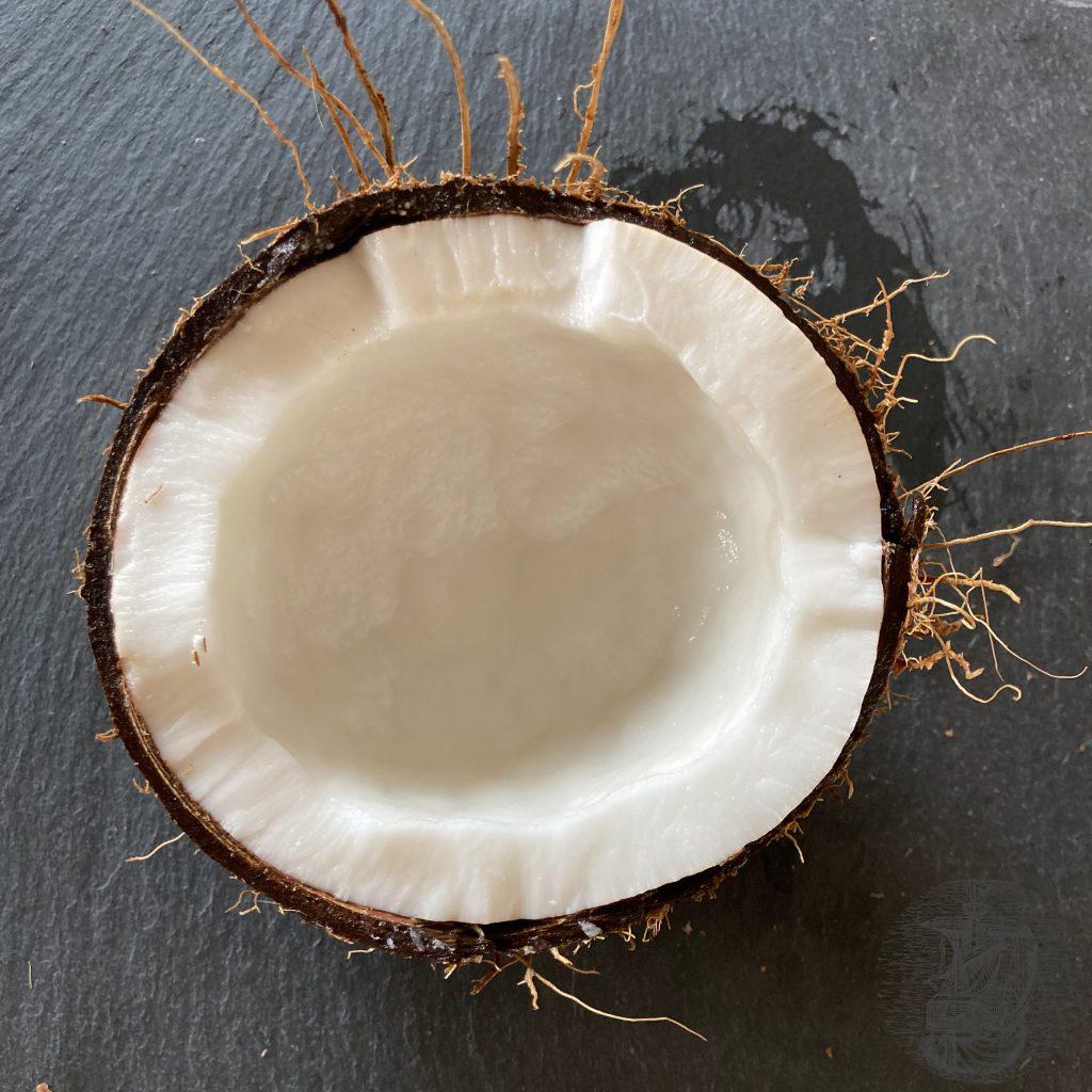 Kokosnuss offen